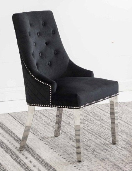 C-1253 – Chaise en velours crème