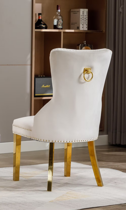 C-1453 – Chaise en velours crème